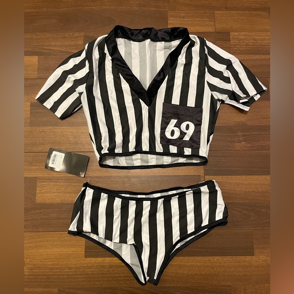 Women’s Referee Halloween Costume